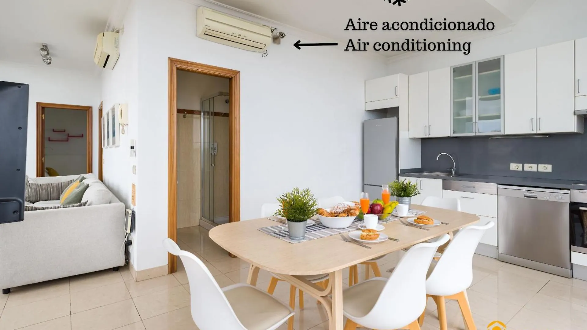 Living Las Canteras Homes - Penthouse Free Parking Las Palmas de Gran Canaria 0*,  Španělsko